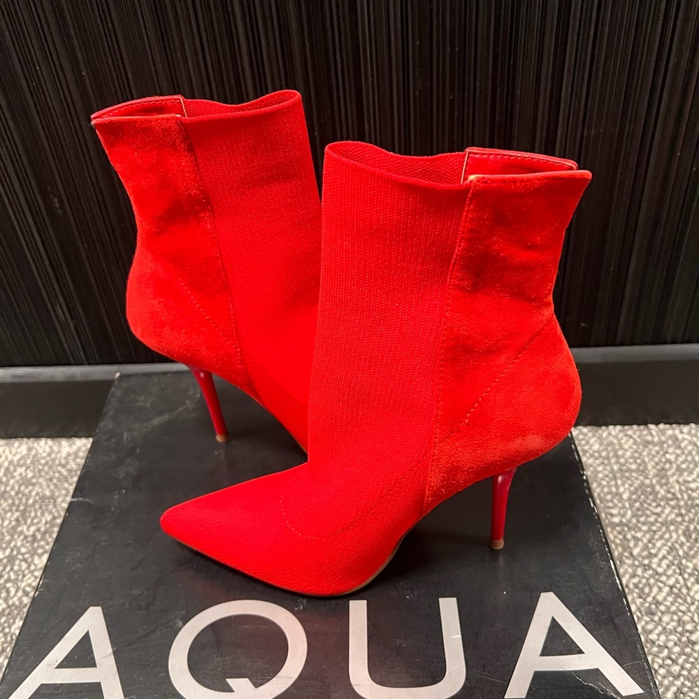 Aqua Women's Bold Red Heeled Boots